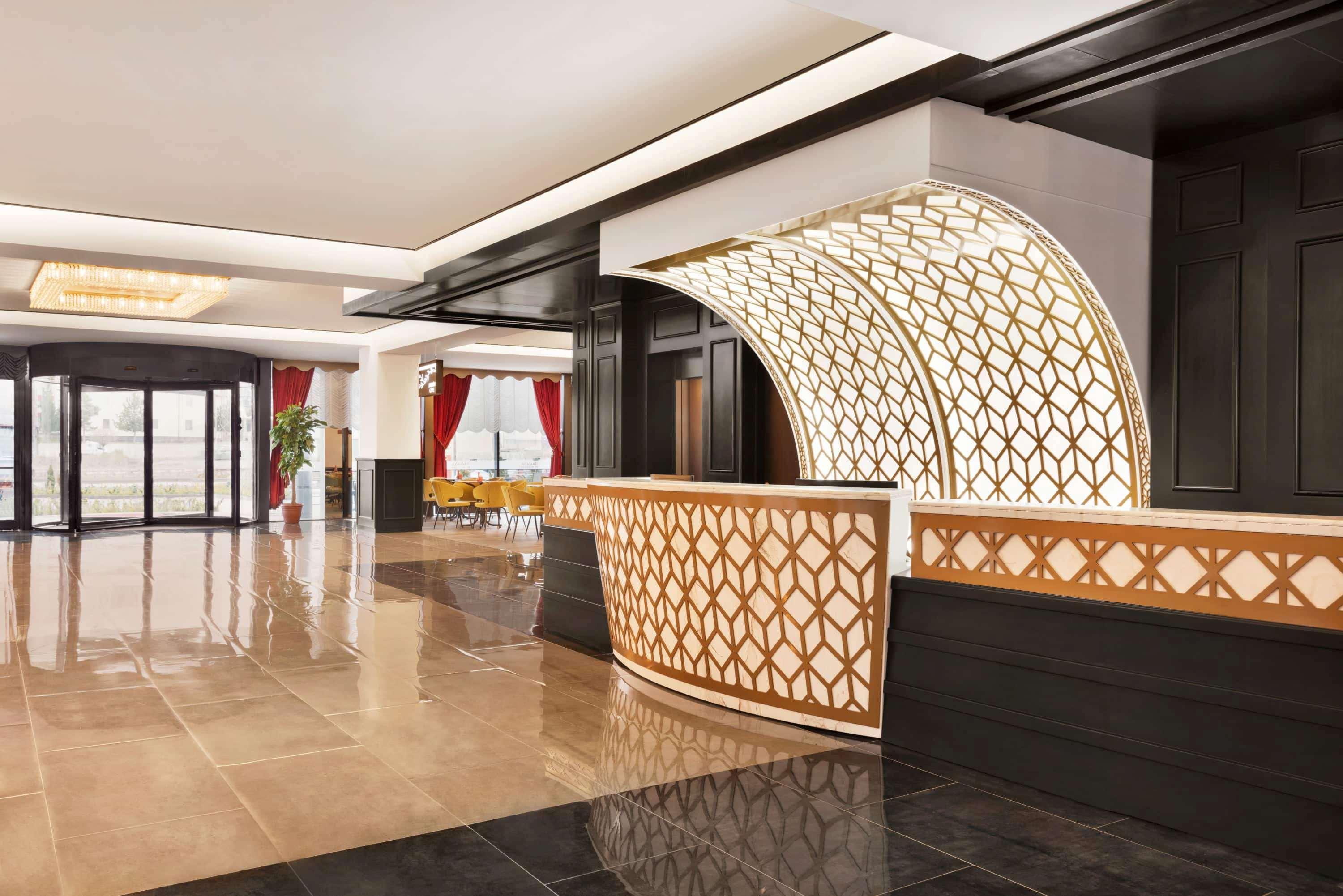מלון Ramada By Wyndham סיבס מראה חיצוני תמונה