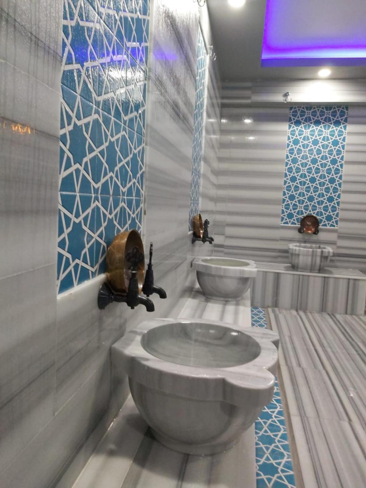 מלון Ramada By Wyndham סיבס מראה חיצוני תמונה